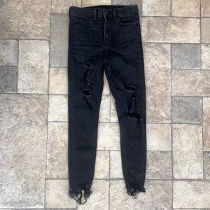 American Eagle Next level stretch super hi-rise jegging crop size 4